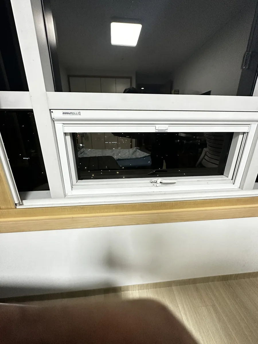 판교 오피스 샷시수리 완료 후 부드러운 개폐 상태
